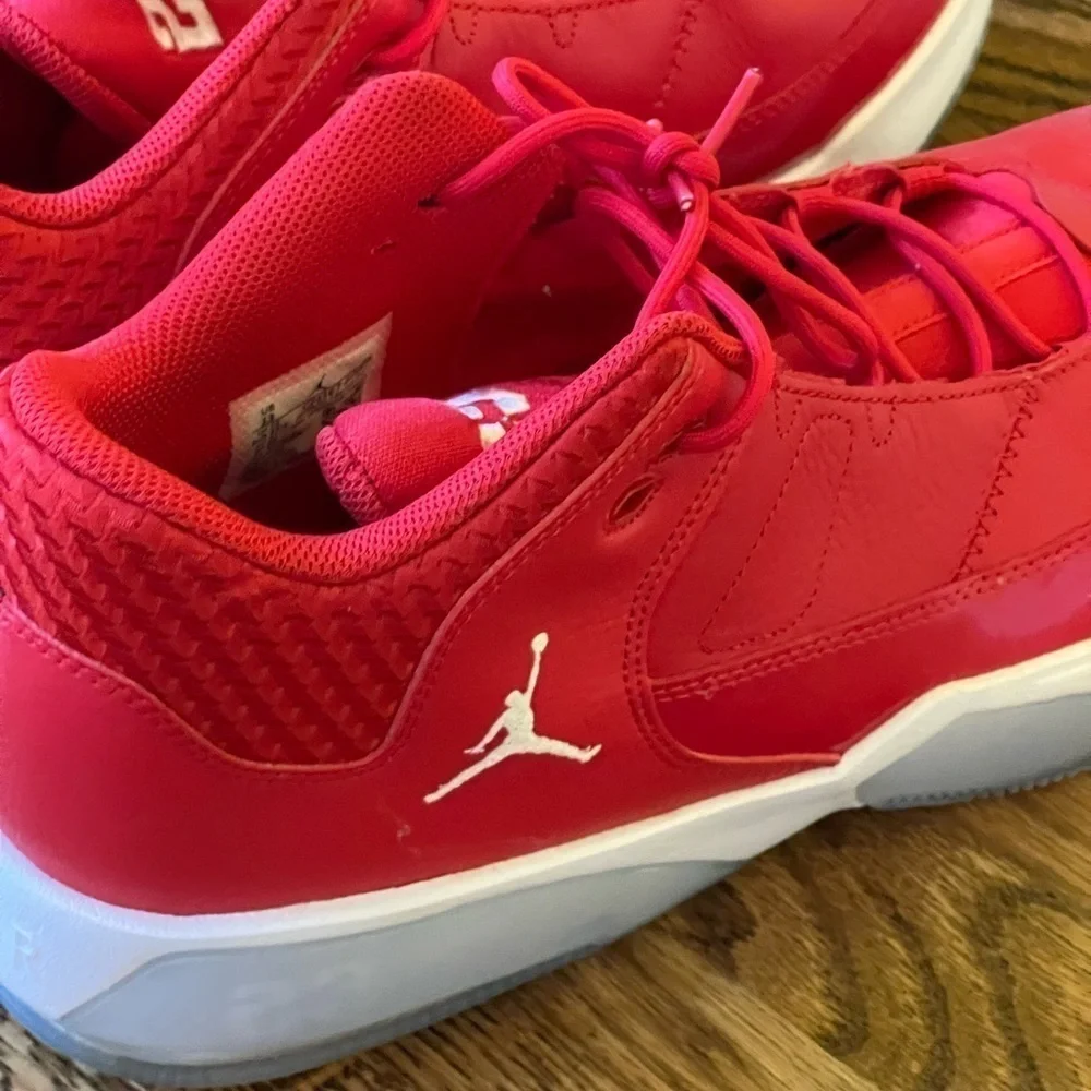 JORDAN MAX AURA 3